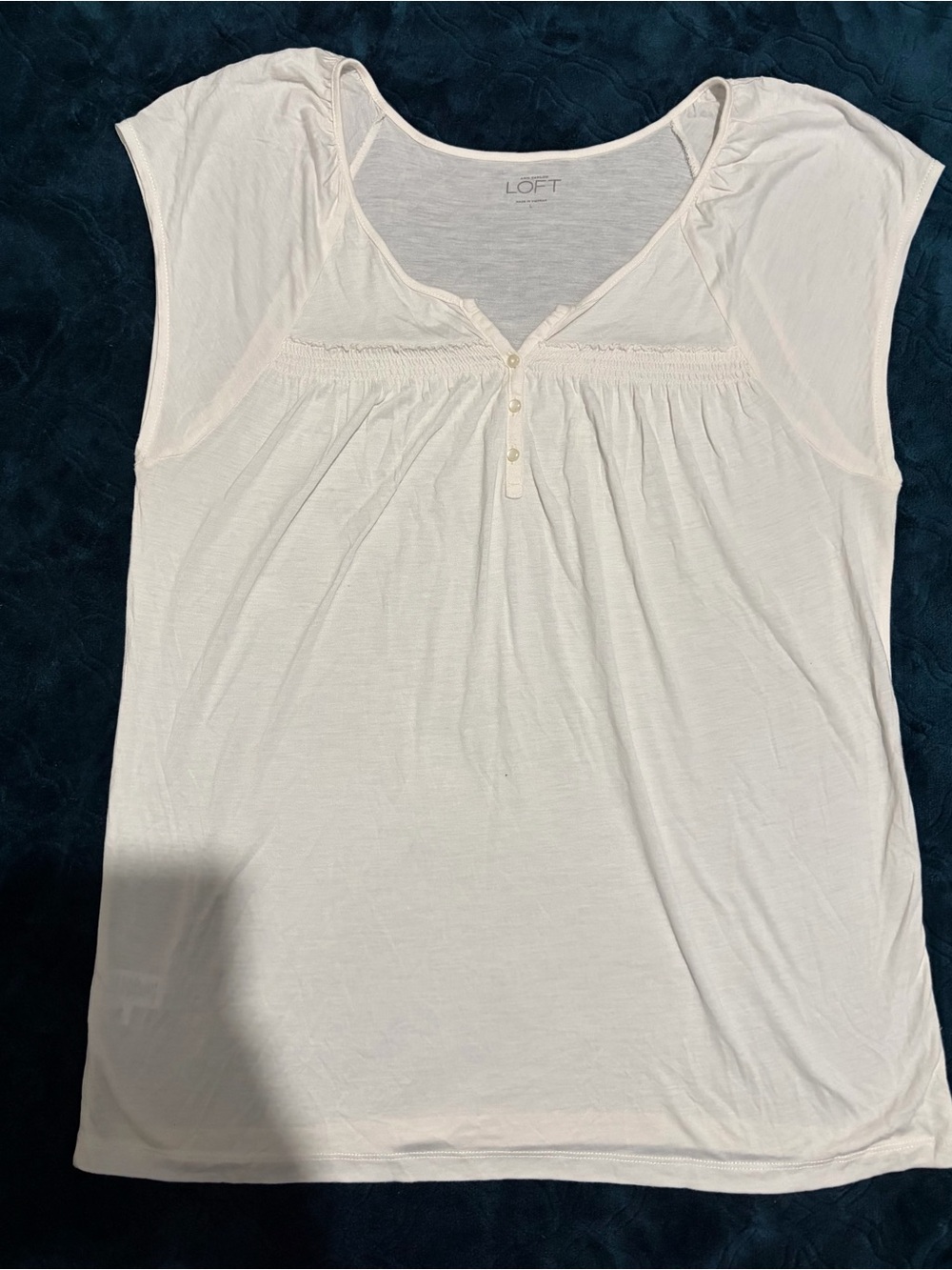 LOFT Cream Cap-Sleeve Button Front Blouse